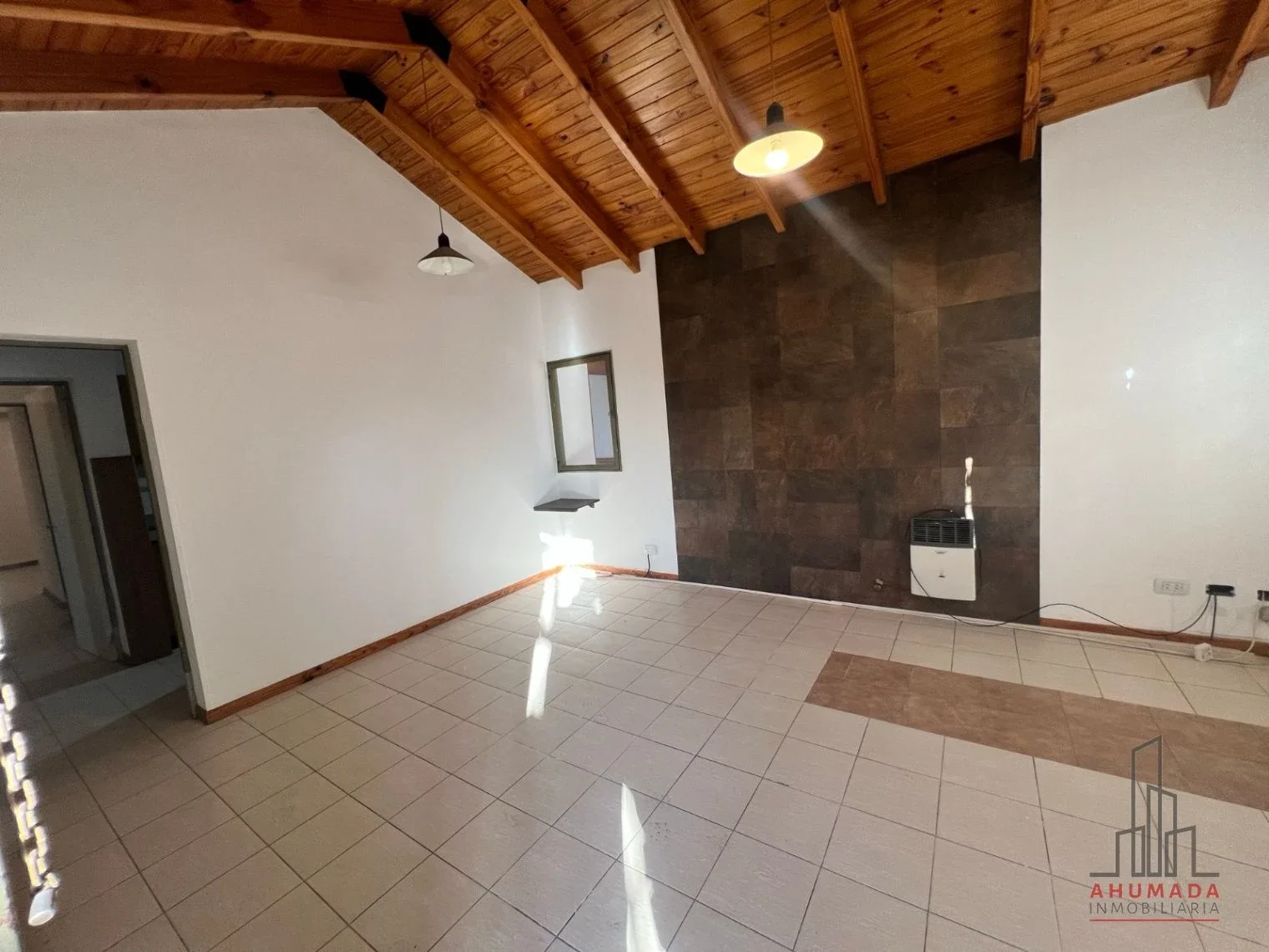 Casa en alquiler c/ cochera en San Francisco del Monte - Imagen 3