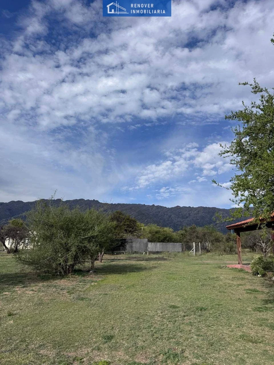 OPORTUNIDAD!! Casa en venta en Cortaderas a mts del Dique Piscu Yaco. - Imagen 2