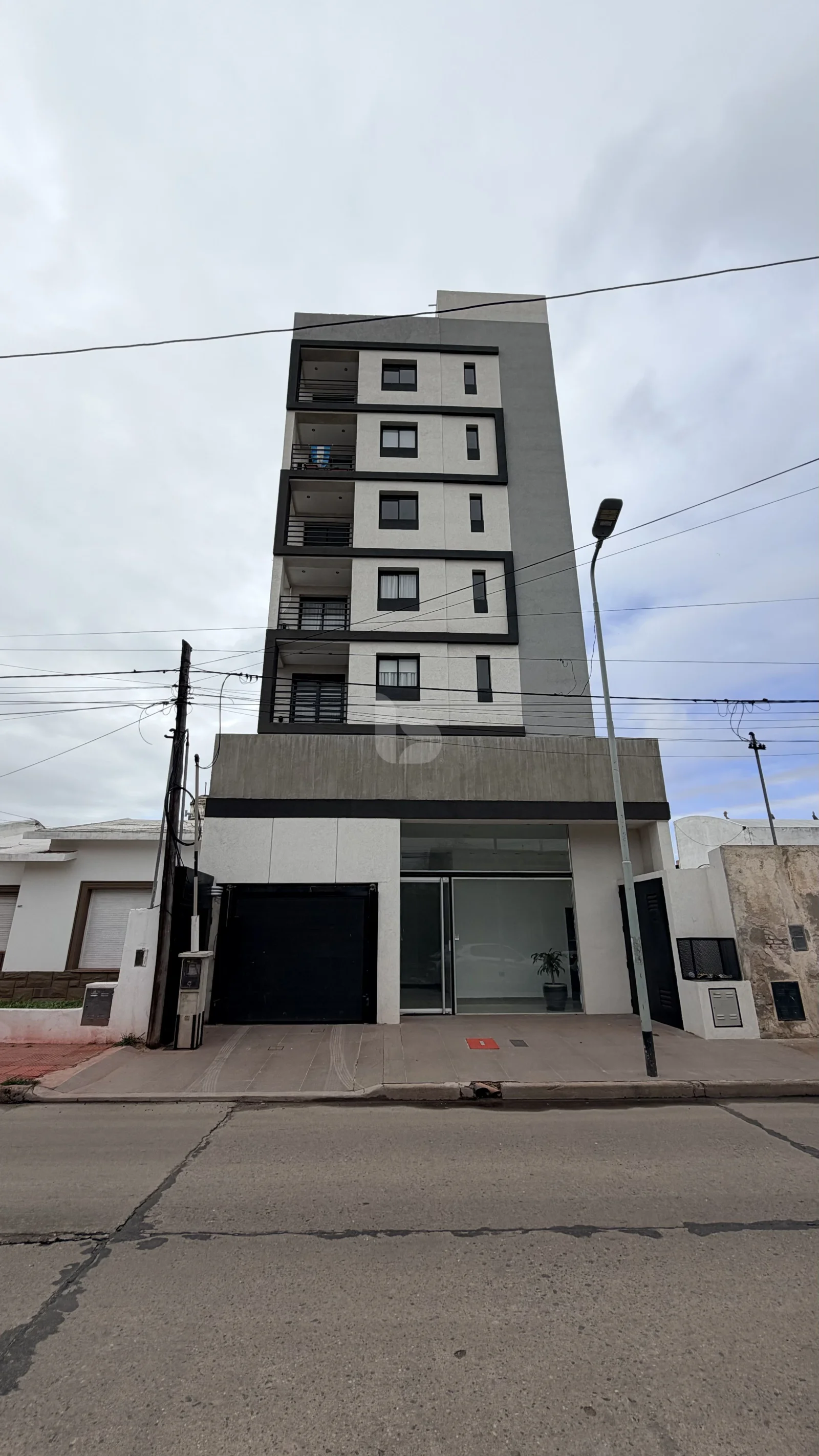 A ESTRENAR Departamento 2 dormitorios con Patio, Terraza y Cochera - Imagen 1