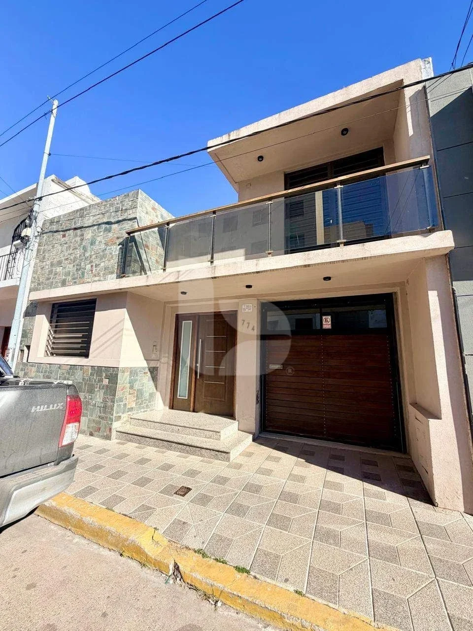 Casa en venta de 3 dormitorios c/ cochera Macrocentro - Imagen 1