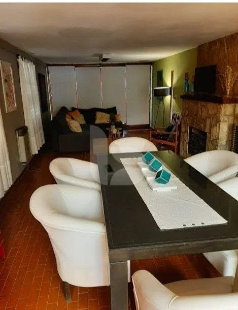 Casa en venta c/ cochera en Río Cuarto - Imagen 4
