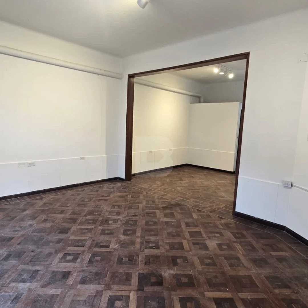 ALQUILER: LOCAL COMERCIAL 40 m² | ZONA SHOPPING ALTO NOA | PUEYRREDÓN 700 - Imagen 5