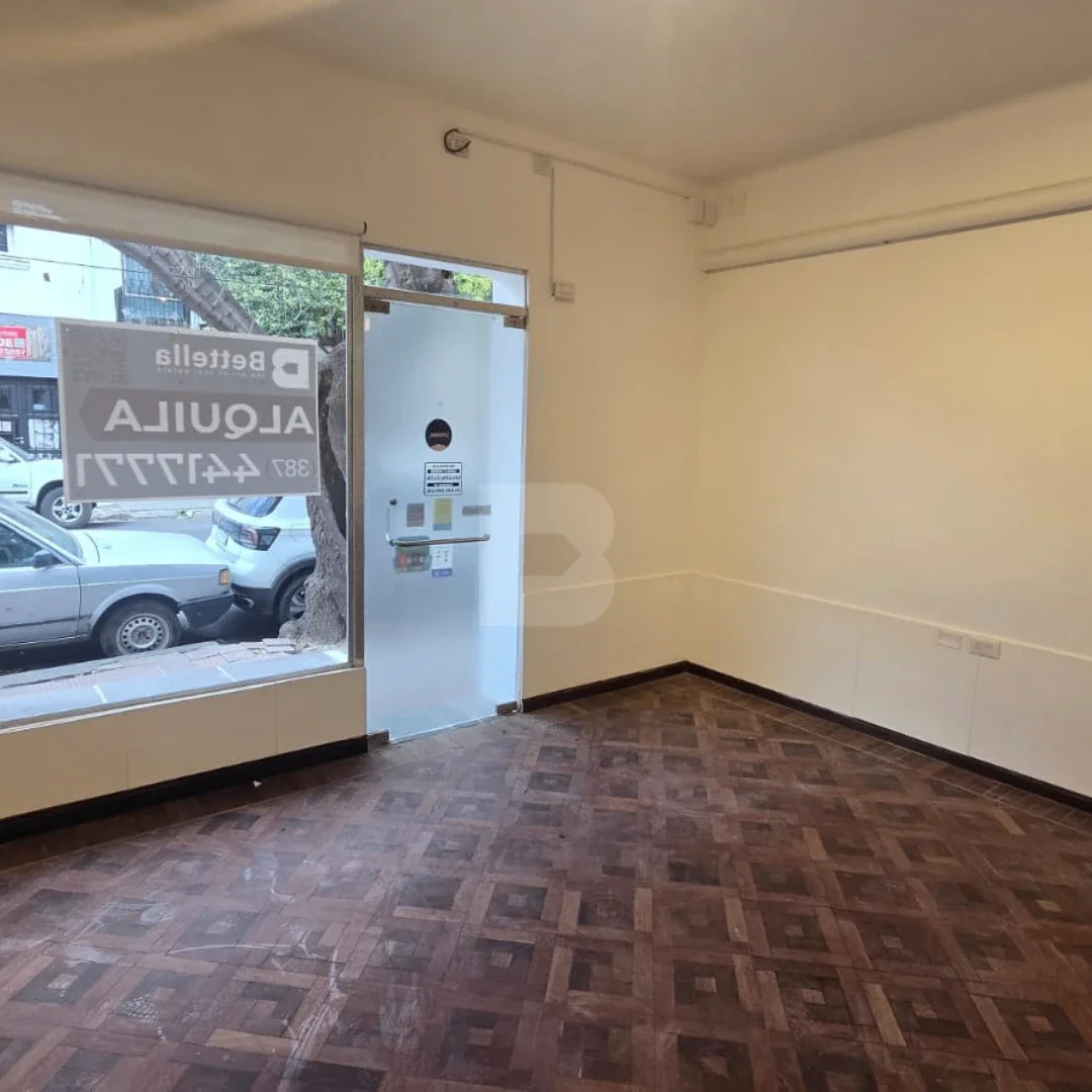 ALQUILER: LOCAL COMERCIAL 40 m² | ZONA SHOPPING ALTO NOA | PUEYRREDÓN 700 - Imagen 2
