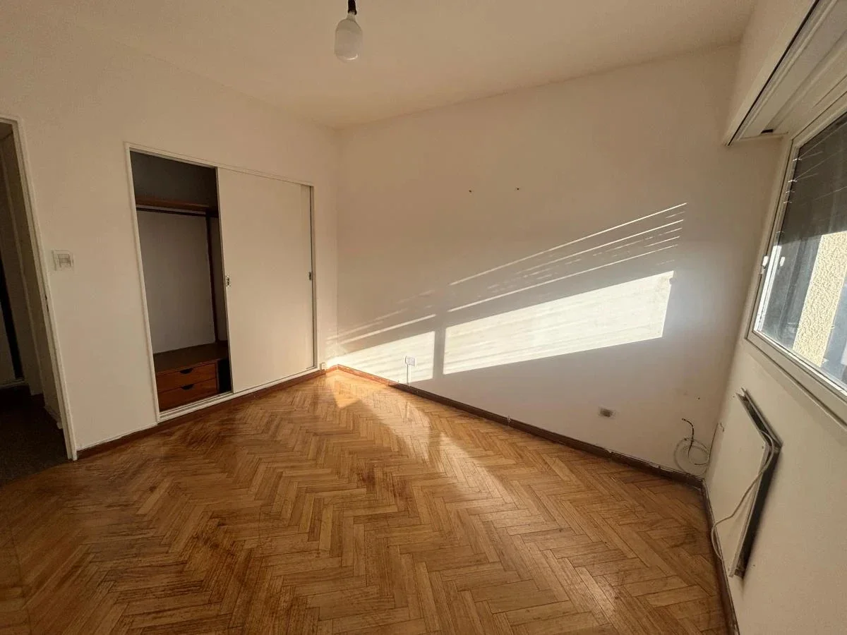 Casa en venta c/ cochera en La Lucila - Imagen 1