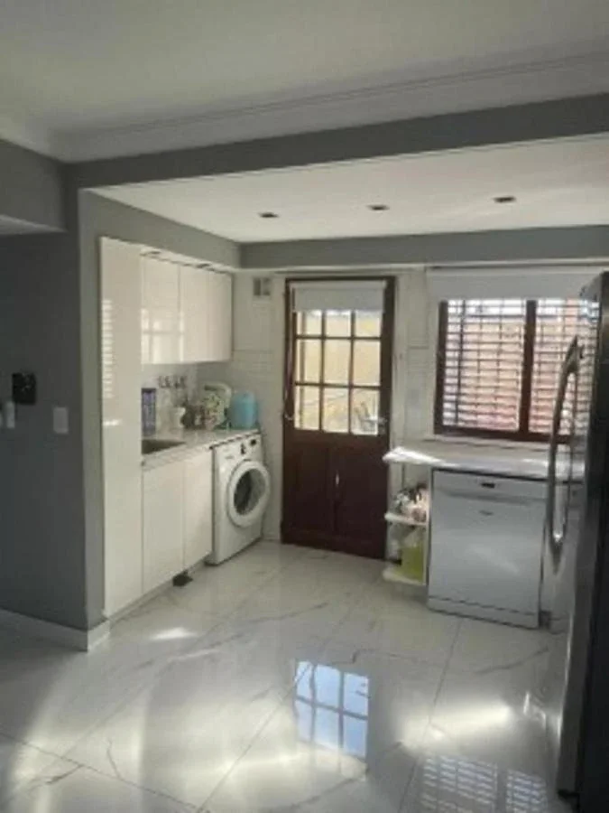 CASA 6 AMBIENTES CON PILETA CLIMATIZADA Y COCHERA RAMOS MEJIA - Imagen 4