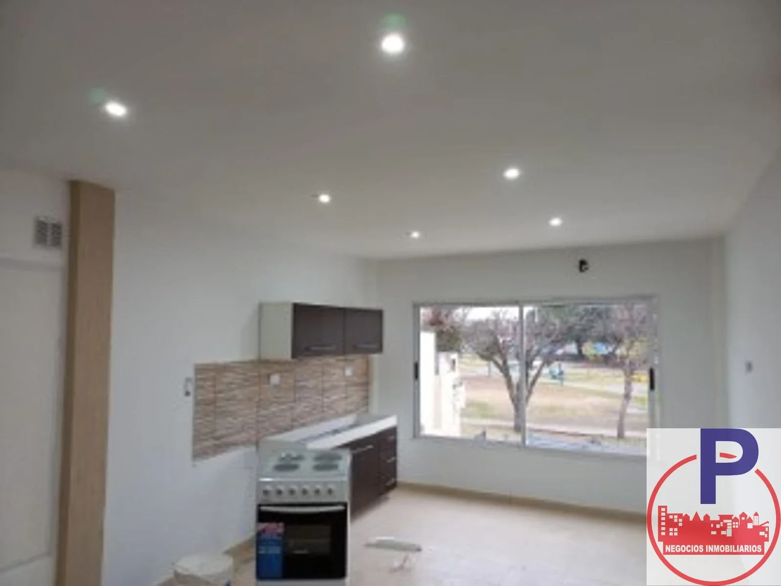 ALQUILER - DUPLEX 2 AMBIENTES CON BALCON Y TERRAZA CASTELAR - Imagen 3