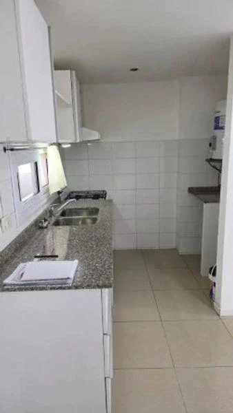 VENTA DEPARTAMENTO MONOAMBIENTE CON COCHERA CASTELAR - Imagen 4