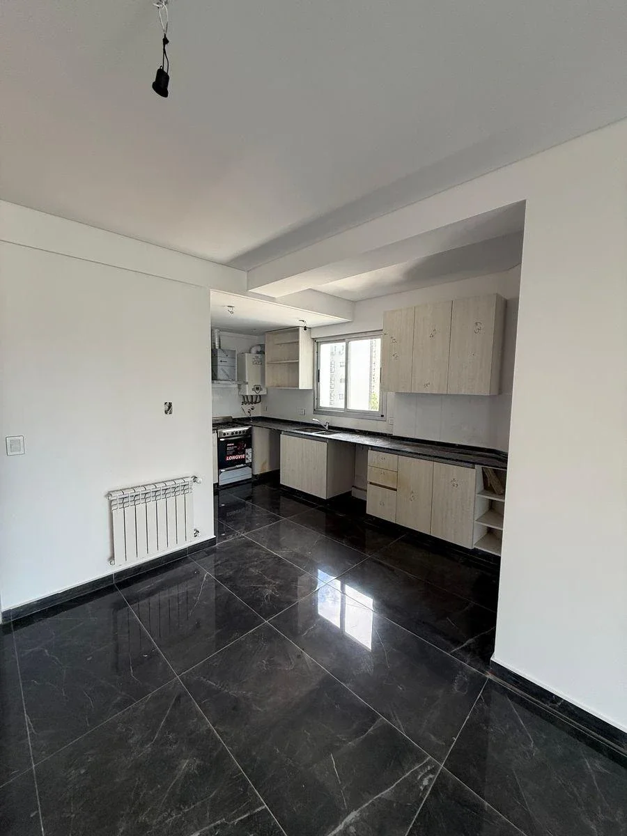 VENTA DEPARTAMENTO A ESTRENAR TRES AMBIENTES COCHERA RAMOS MEJIA - Imagen 2