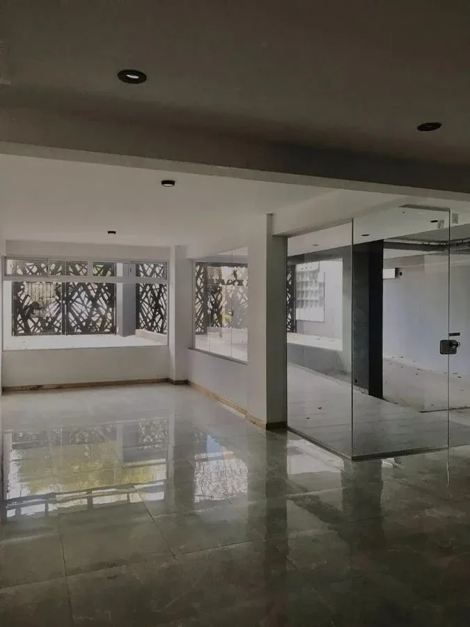 Venta Departamento 3 ambientes con cochera y terraza Haedo - Imagen 2