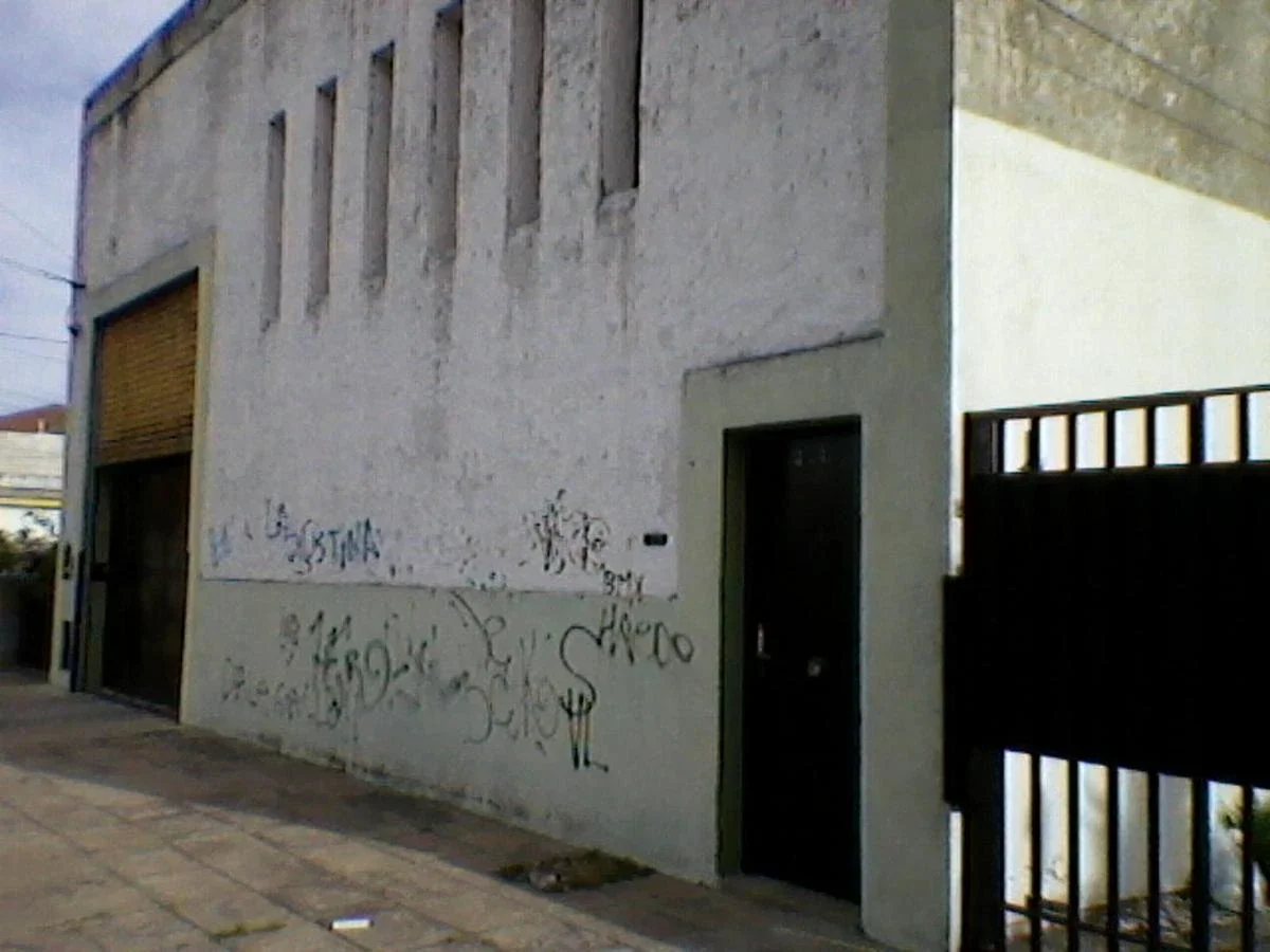 Galpón - Villa Luzuriaga - Imagen 3