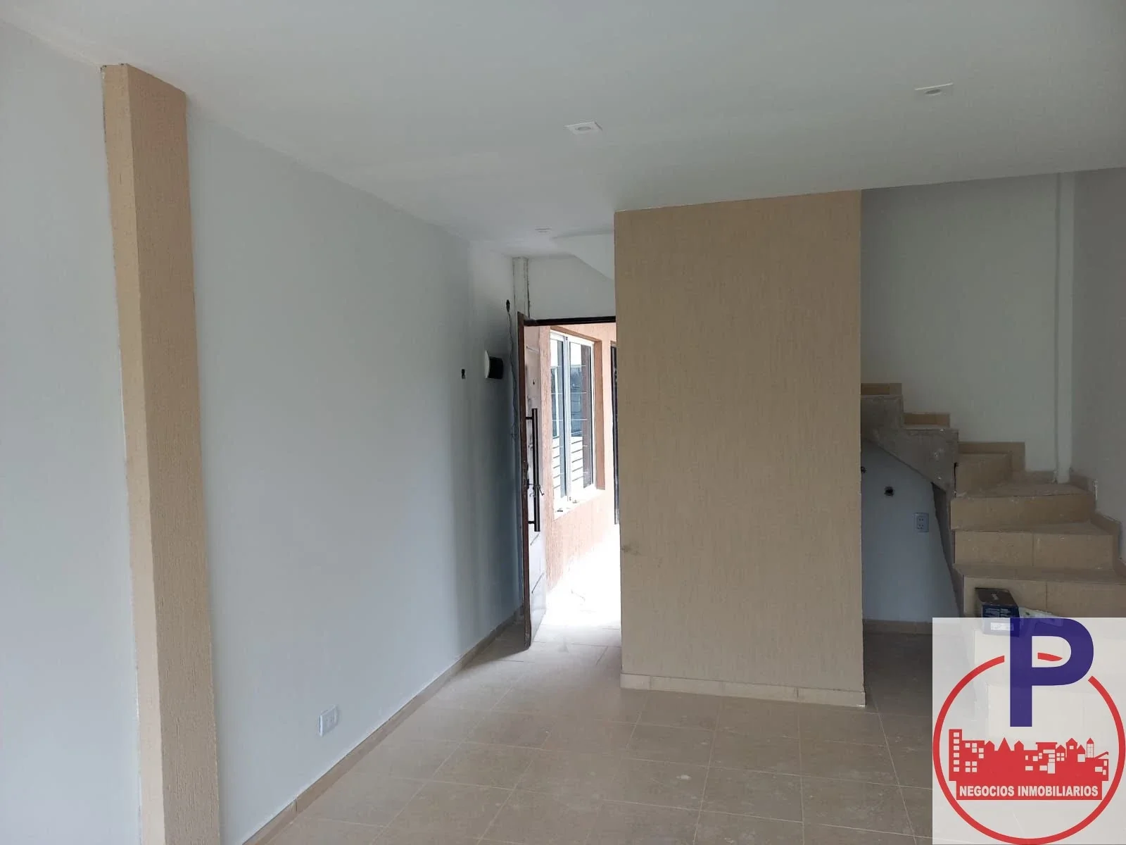 ALQUILER - DUPLEX 2 AMBIENTES CON BALCON Y TERRAZA CASTELAR - Imagen 4