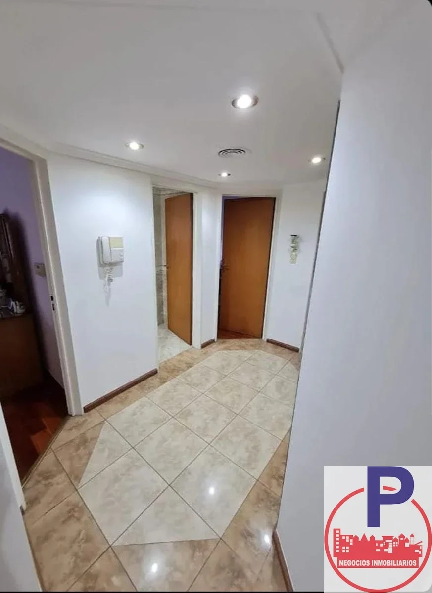 VENTA - DEPARTAMENTO 4 AMBIENTES CON COCHERA Y BALCON RAMOS MEJIA - Imagen 3
