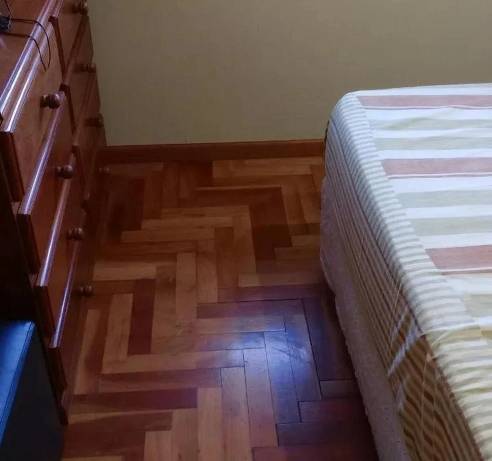 VENTA DUPLEX 3 AMBIENTES CON PATIO Y COCHERA - LOMAS DEL MIRADOR - Imagen 4
