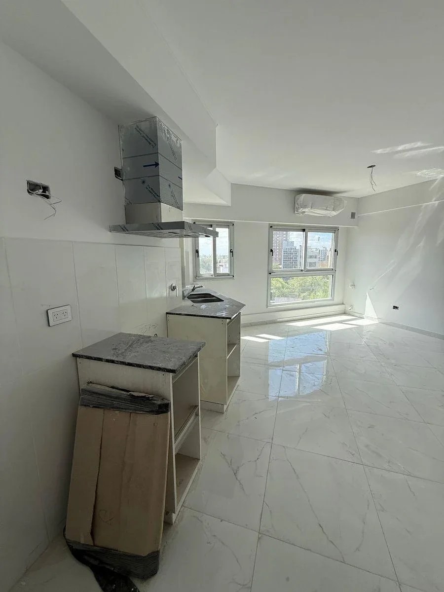 VENTA DEPARTAMENTO A ESTRENAR TRES AMBIENTES COCHERA RAMOS MEJIA - Imagen 3