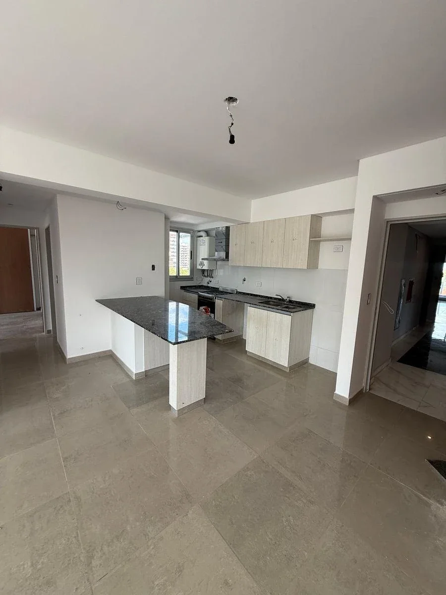 VENTA DEPARTAMENTO A ESTRENAR DE TRES AMBIENTES COCHERA RAMOS MEJIA FINANCIACION - Imagen 1