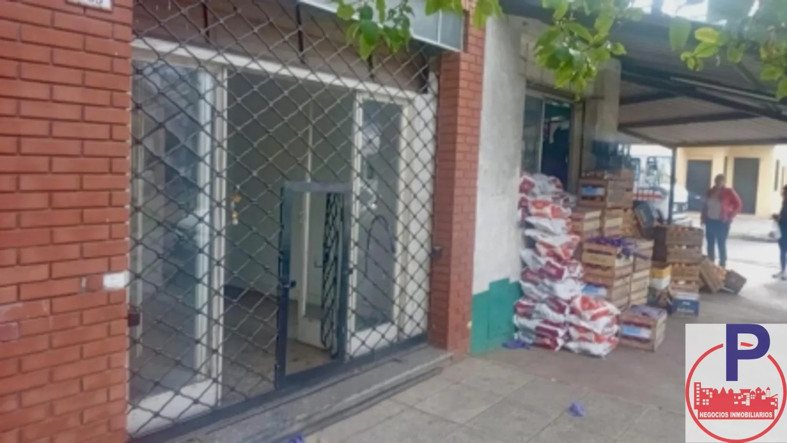 VENTA - LOCAL COMERCIAL OPORTUNIDAD RAMOS MEJIA - Imagen 4