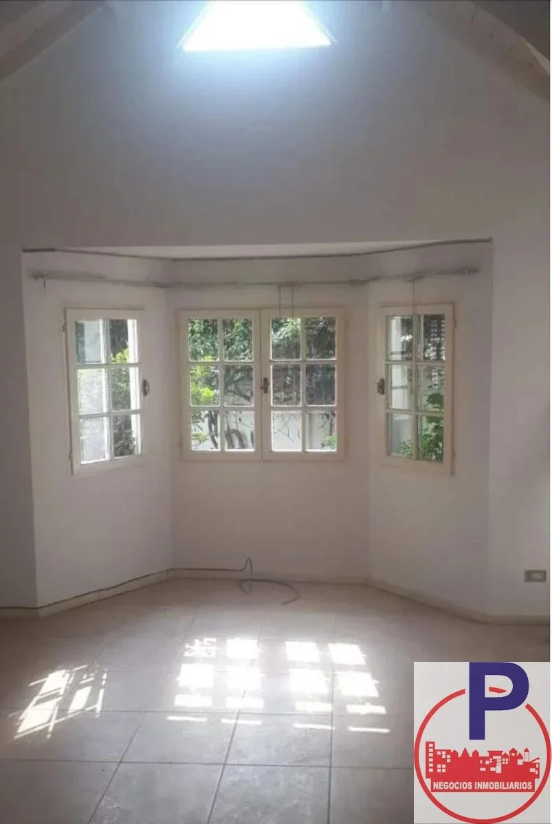 VENTA - CHALET 5 AMBIENTES CON COCHERA CASTELAR - Imagen 5