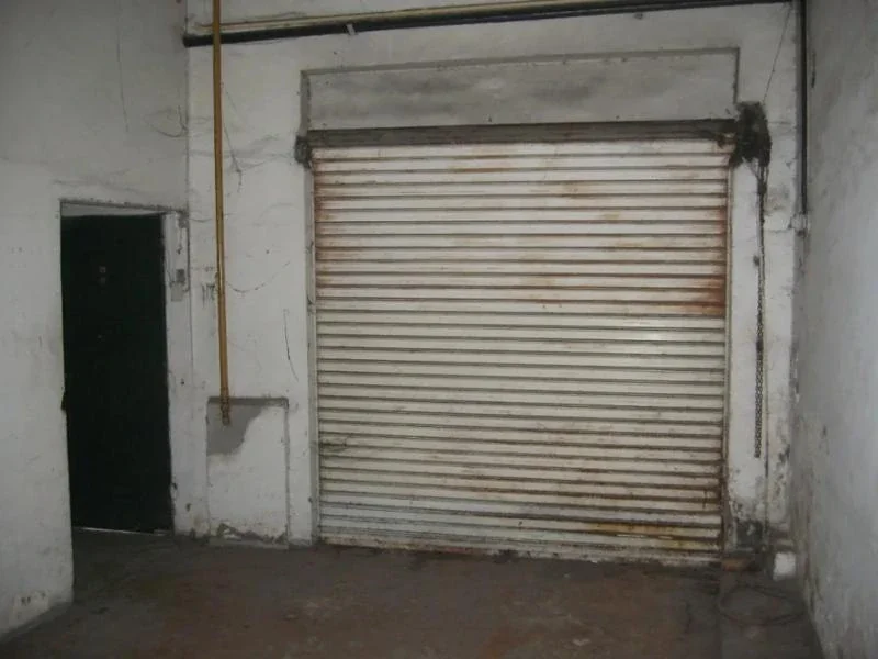 VENTA GALPON CON COCHERA,OFICINA Y TERRAZA ZONA LA TABLADA - Imagen 4