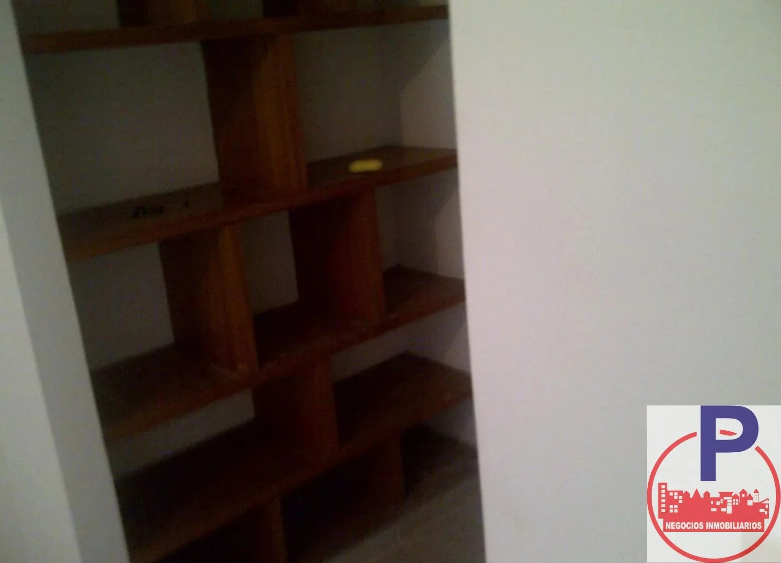 VENTA - CHALET 5 AMBIENTES CON COCHERA CASTELAR - Imagen 4