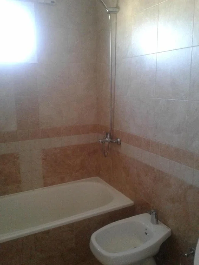 VENTA RAMOS MEJIA DEPARTAMENTO 4 AMBIENTES - Imagen 3