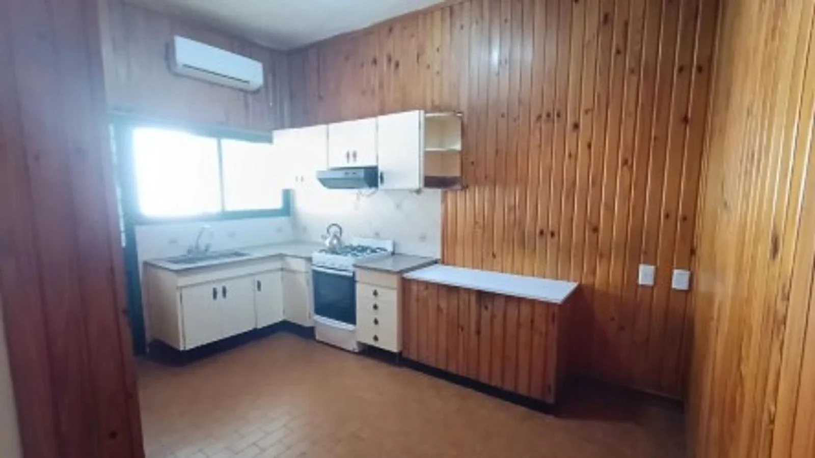 VENTA DUPLEX 4 AMBIENTES RAMOS MEJIA - Imagen 2