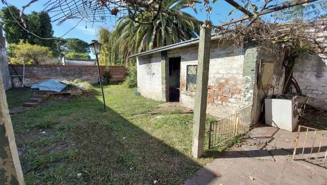 VENTA CASA 3 AMBIENTES Y LOCAL MORON - Imagen 3