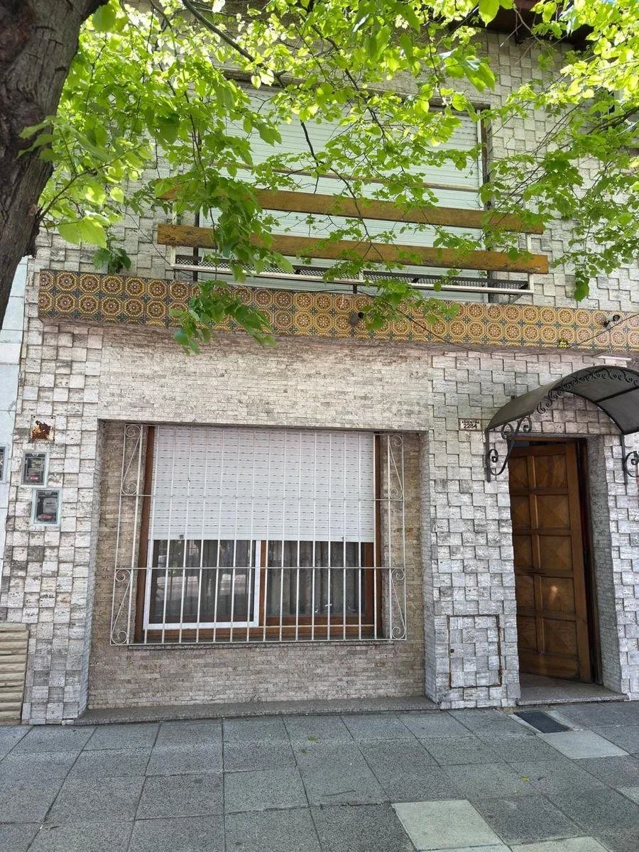 VENTA - DUPLEX 3 AMBIENTES CON TERRAZA RAMOS MEJIA - Imagen 1