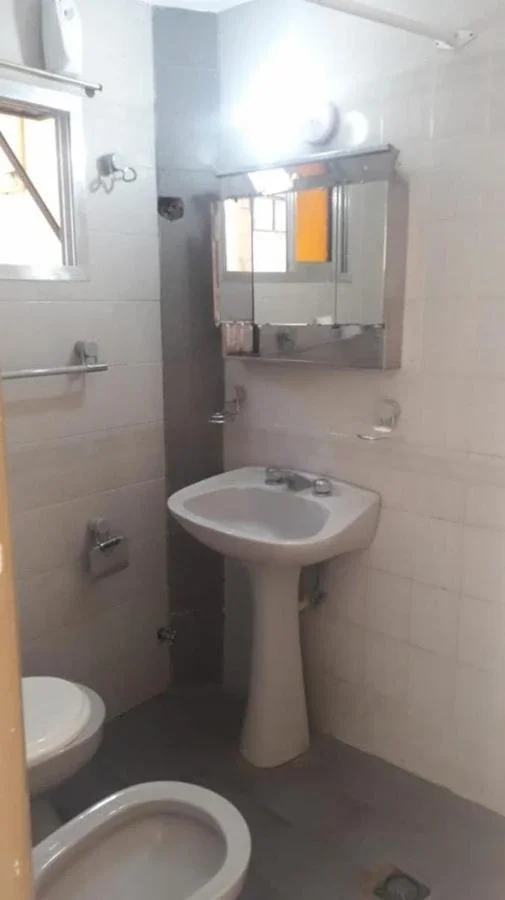 DEPARTAMENTO TIPO PH 2 AMBIENTES CON PATIO TECHADO RAMOS MEJIA - Imagen 4