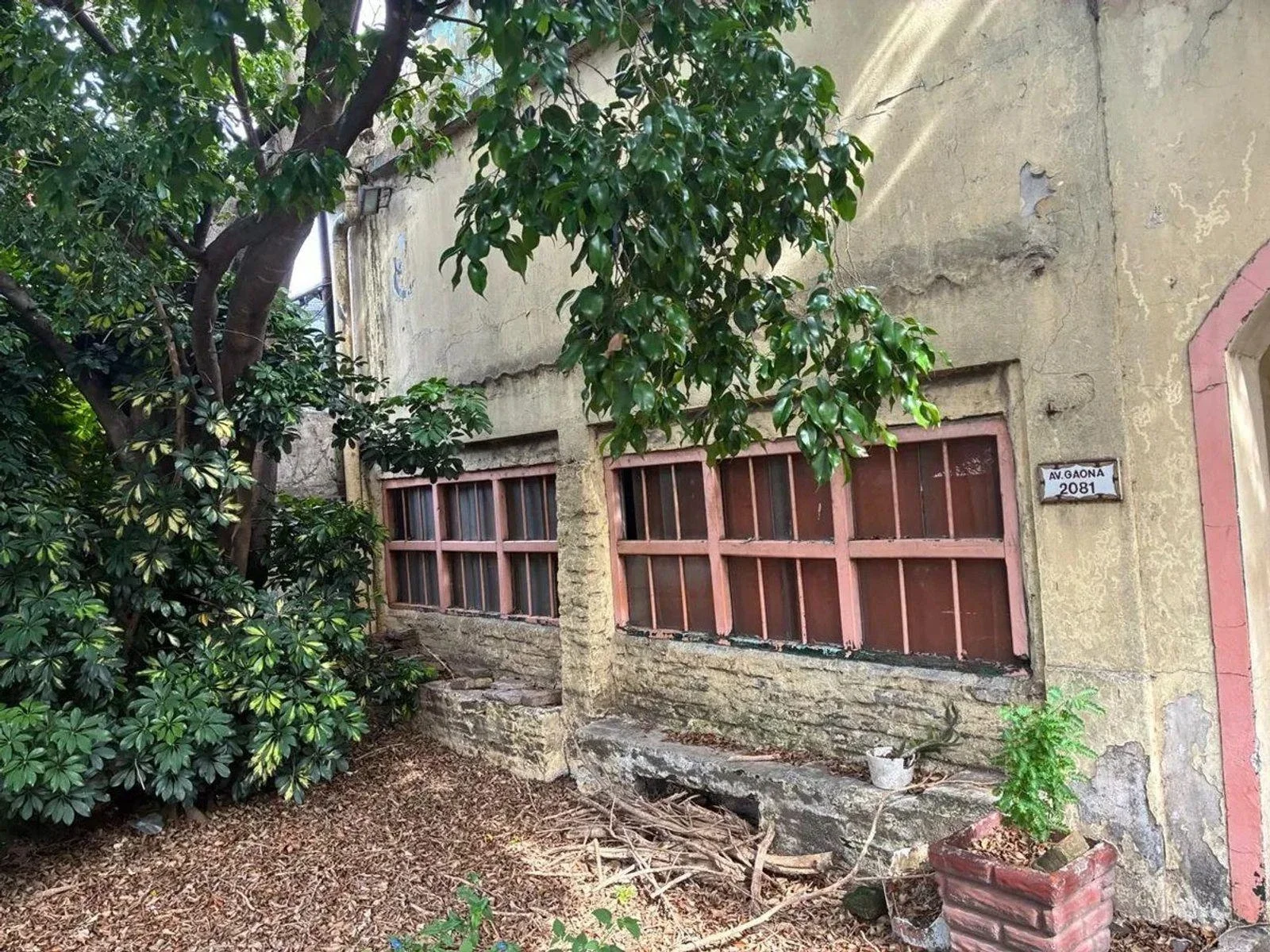 VENTA CASA ANTIGUA A REMODELAR TERRENO LOTE RAMOS MEJIA - Imagen 5