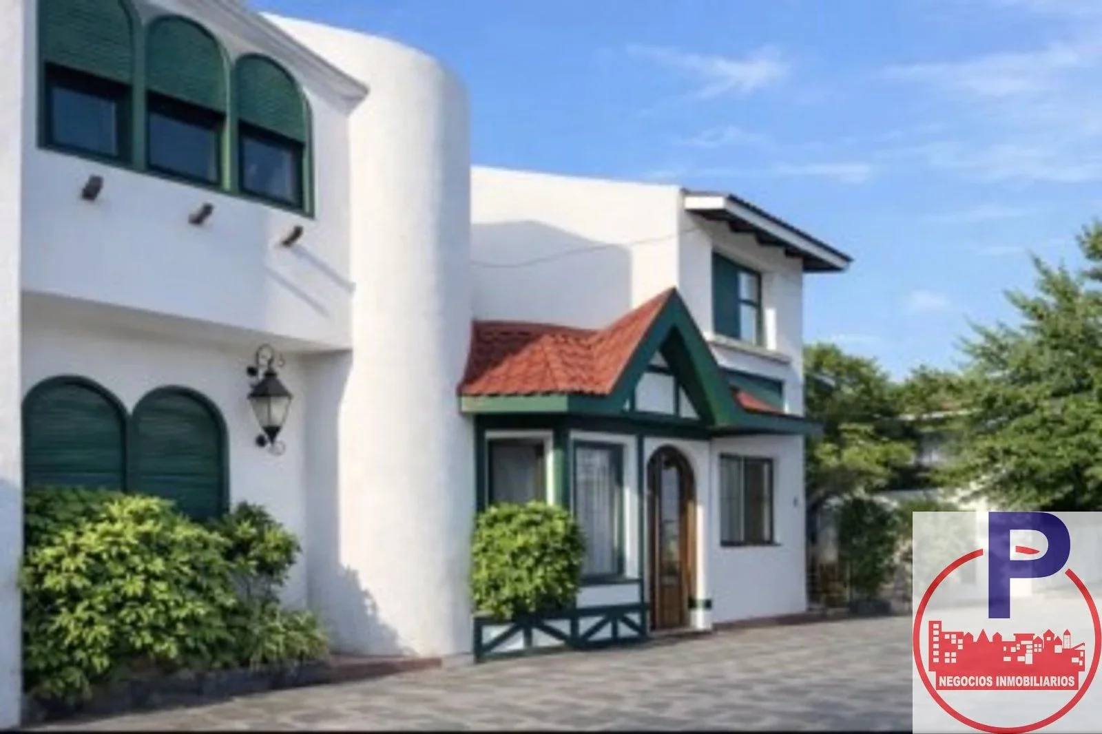 Casa en venta c/ cochera en Ramos Mejía - Imagen 1