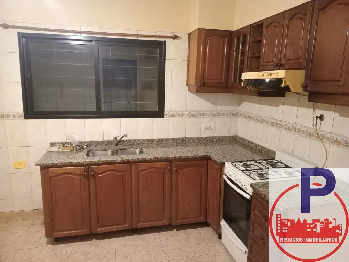 Dúplex en alquiler 3 ambientes con cochera en Villa Luzuriaga - Imagen 3