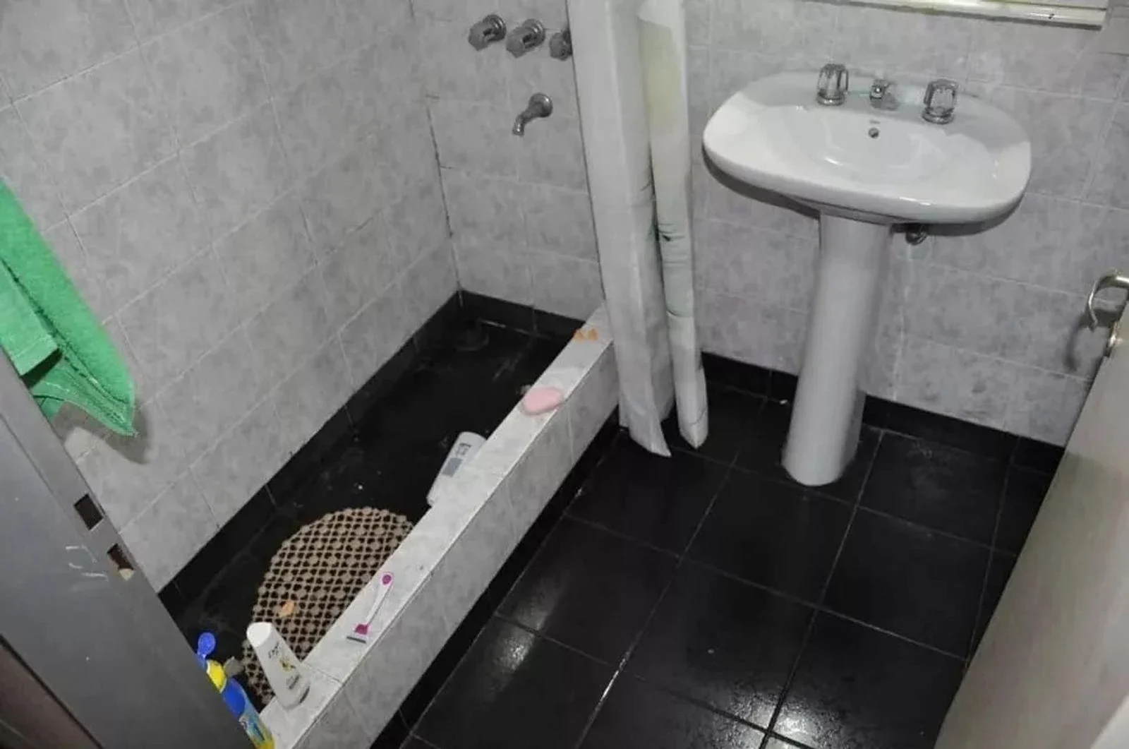 VENTA DUPLEX 3 AMBIENTES LOMAS DEL MIRADOR - Imagen 3