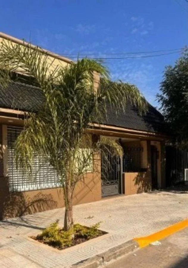 VENTA CASA 4 AMBIENTES CON DOS DEPTOS LA TABLADA - Imagen 4