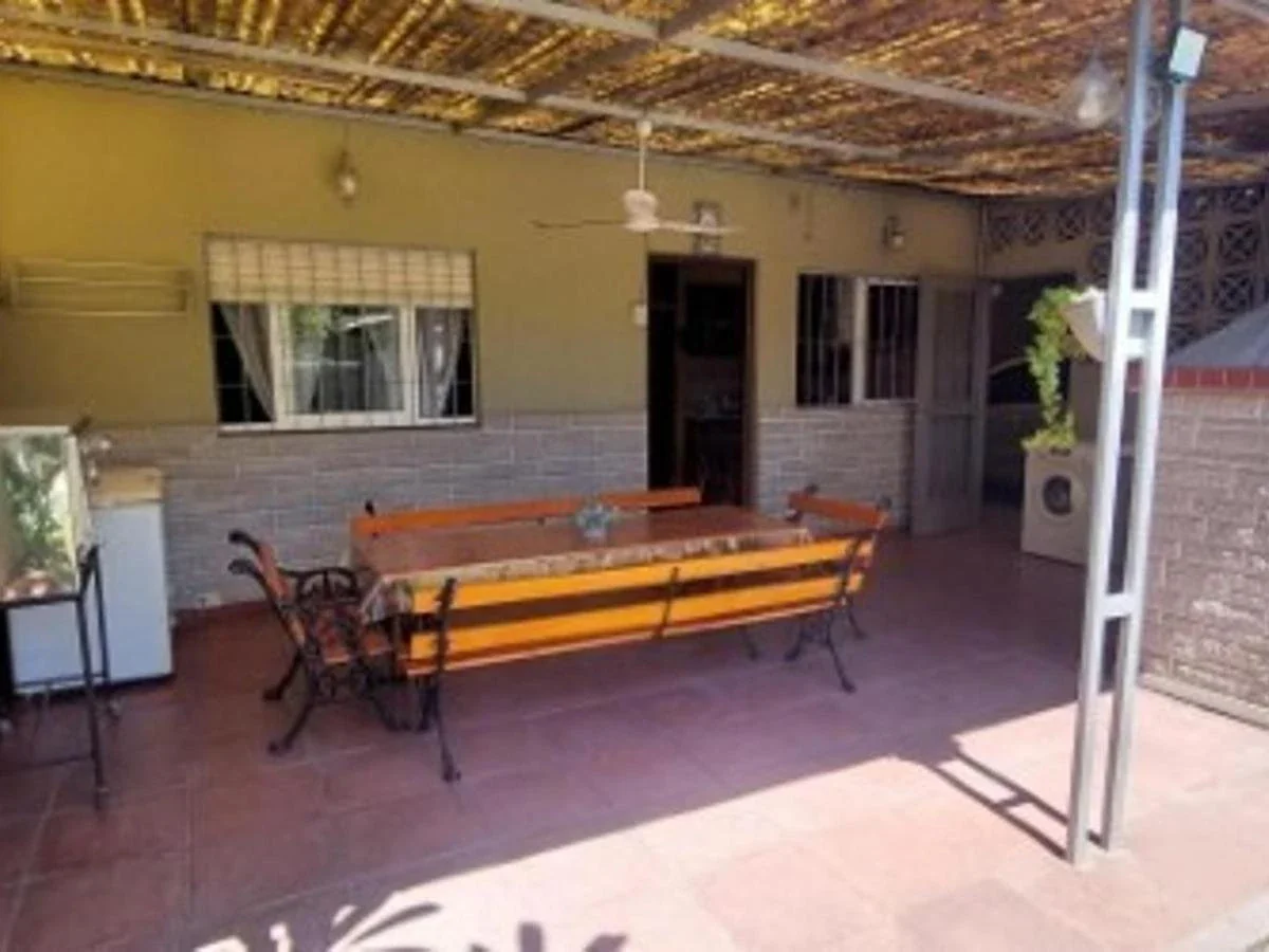 VENTA CASA 3 AMBIENTES MAS PH 3 AMBIENTES - Imagen 1