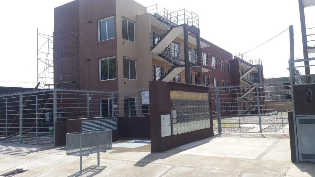 VENTA DEPARTAMENTO 2 AMBIENTES CON COCHERA MORON - Imagen 4