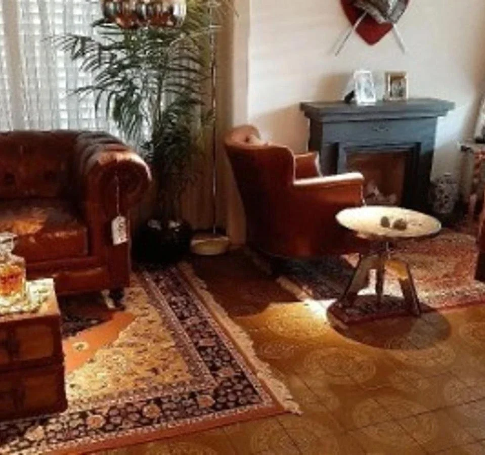 VENTA CASA 4 AMBIENTES CON DOS DEPTOS LA TABLADA - Imagen 2