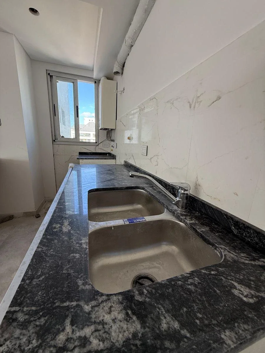 VENTA DEPARTAMENTO A ESTRENAR DE TRES AMBIENTES COCHERA RAMOS MEJIA FINANCIACION - Imagen 5