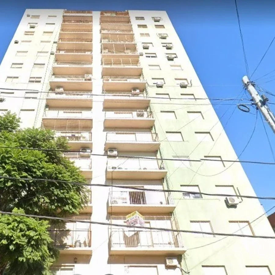 VENTA DEPARTAMENTO 3 AMBIENTES CON COCHERA LOMAS DE MIRADOR - Imagen 1