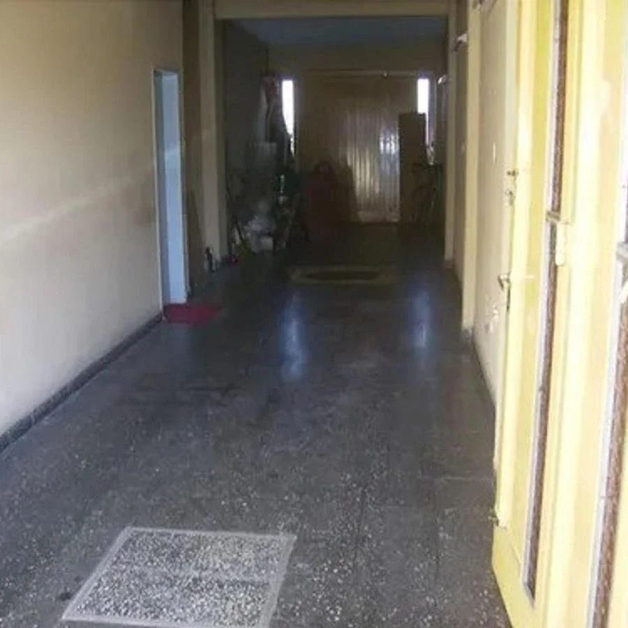 VENTA CASA 7 AMBIENTES EN DOS PLANTAS CON LOCAL  SAN JUSTO - Imagen 3