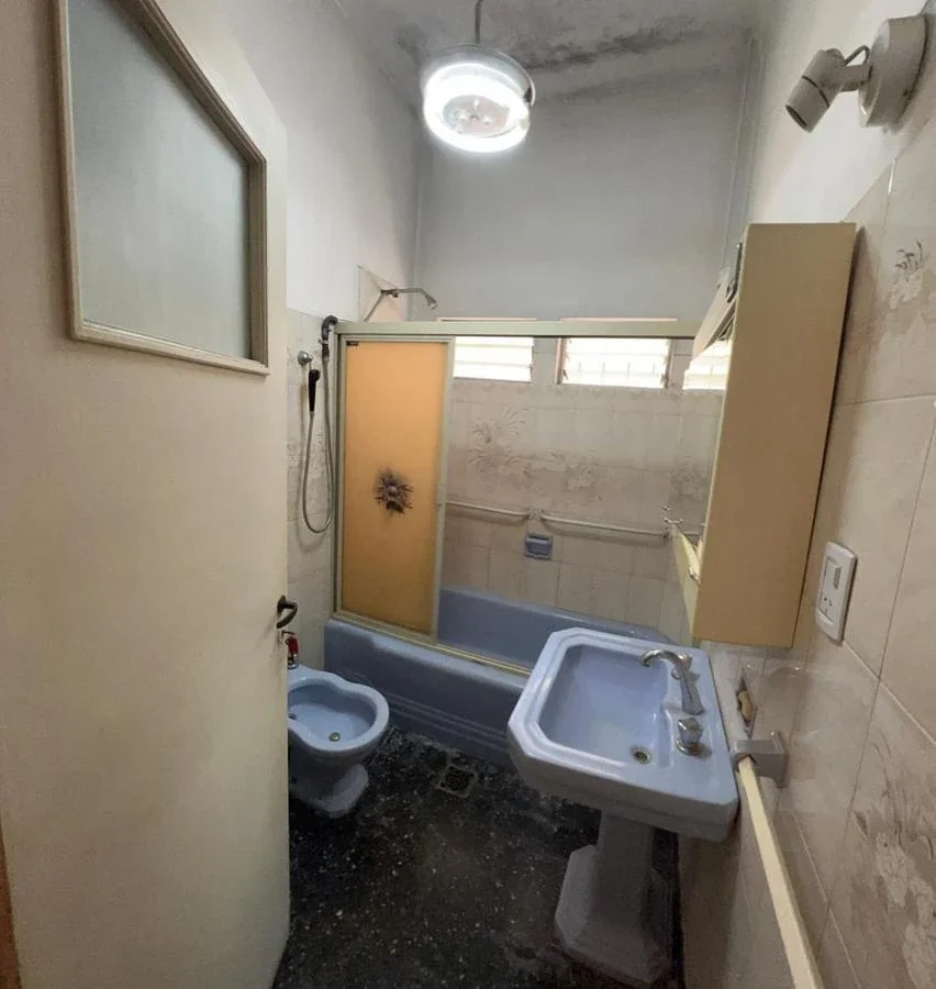 Venta Ramos Mejia casa 4 ambientes con fondo  y Departamento - Imagen 3