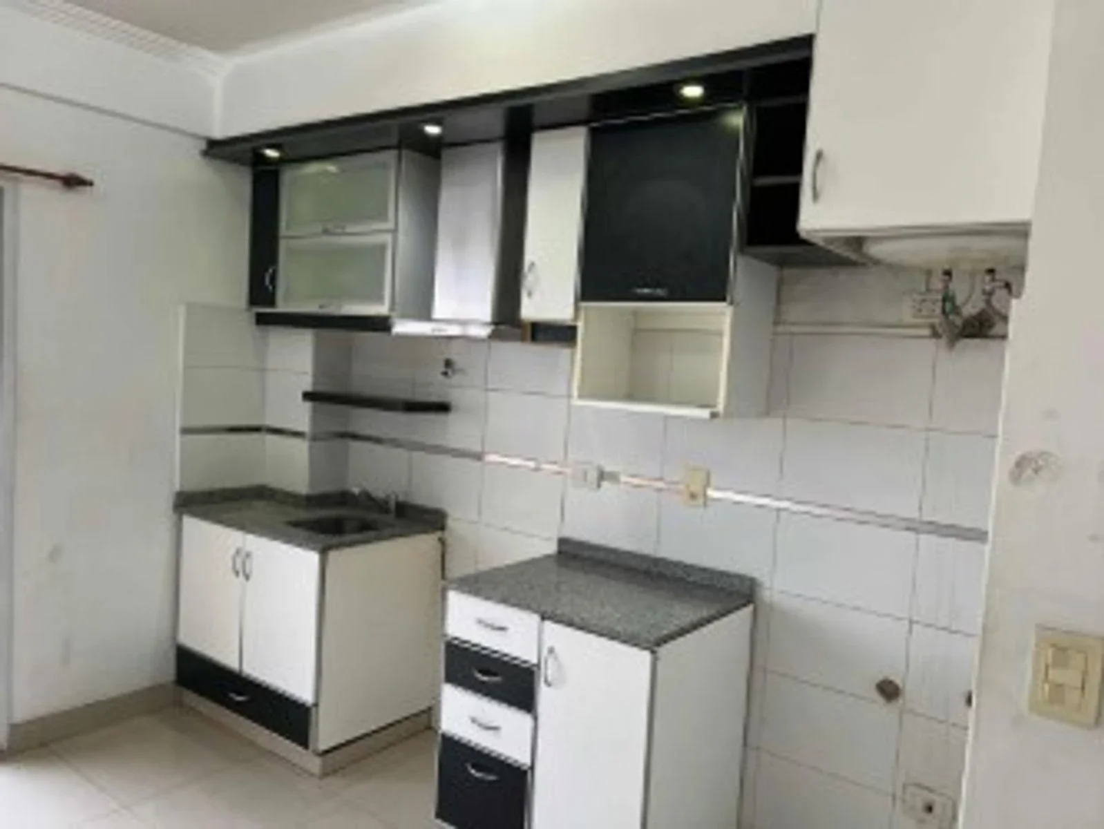 Venta departamento 3 ambientes con doble balcon y dos cocheras VILLA LUZURIAGA - Imagen 4