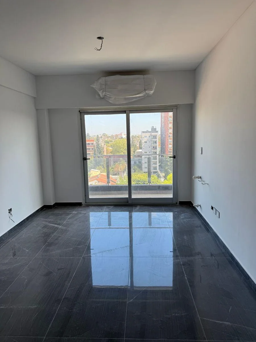 VENTA DEPARTAMENTO A ESTRENAR TRES AMBIENTES COCHERA RAMOS MEJIA - Imagen 5