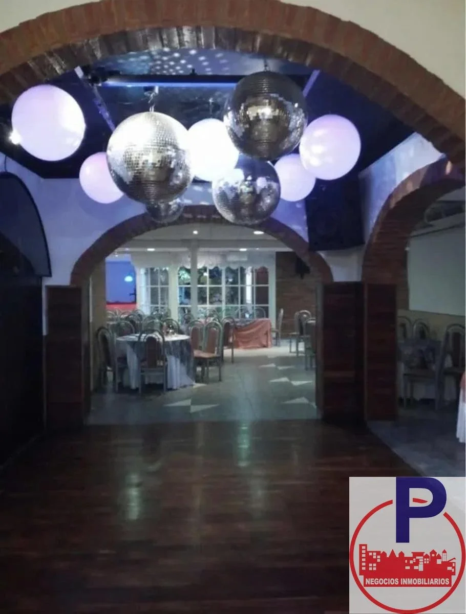 Casa en alquiler uso comercial salon de fiesta Lomas del Mirador - Imagen 5