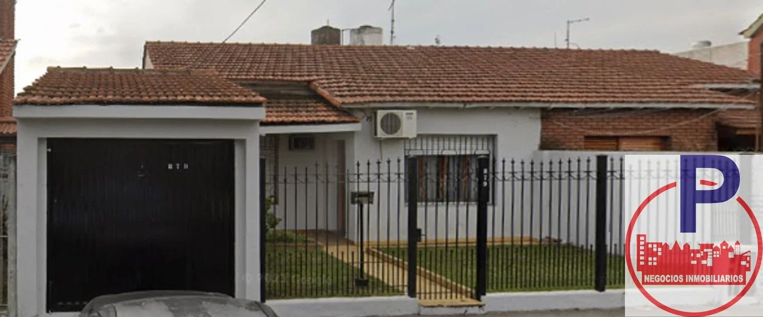 Chalet en venta con cochera en La Tablada - Imagen 2