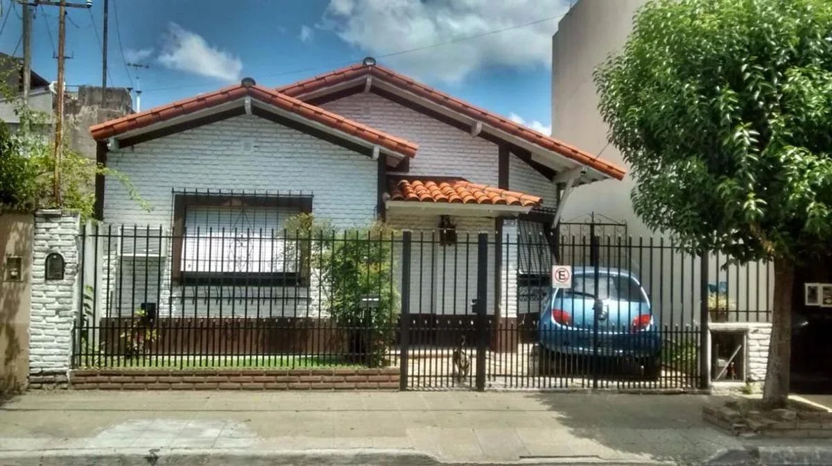 Casa - Ramos Mejia - Imagen 1