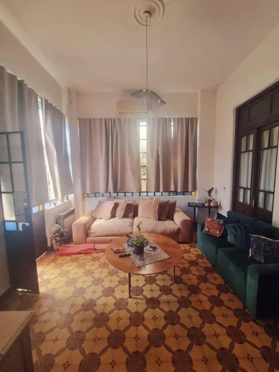 Venta Casa Colonial 5 ambientes MORON - Imagen 2