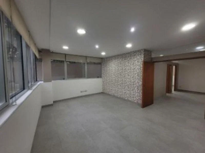 ALQUILER OFICINA COMERCIAL PARQUE LELOIR CON COCHERA - Imagen 3