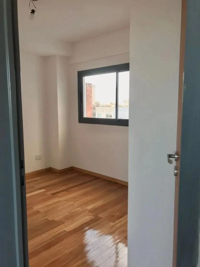 Venta Departamento 3 ambientes con cochera y terraza Haedo - Imagen 4