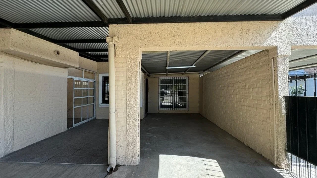 Casa en alquiler c/ cochera en Los Corralitos - Imagen 5