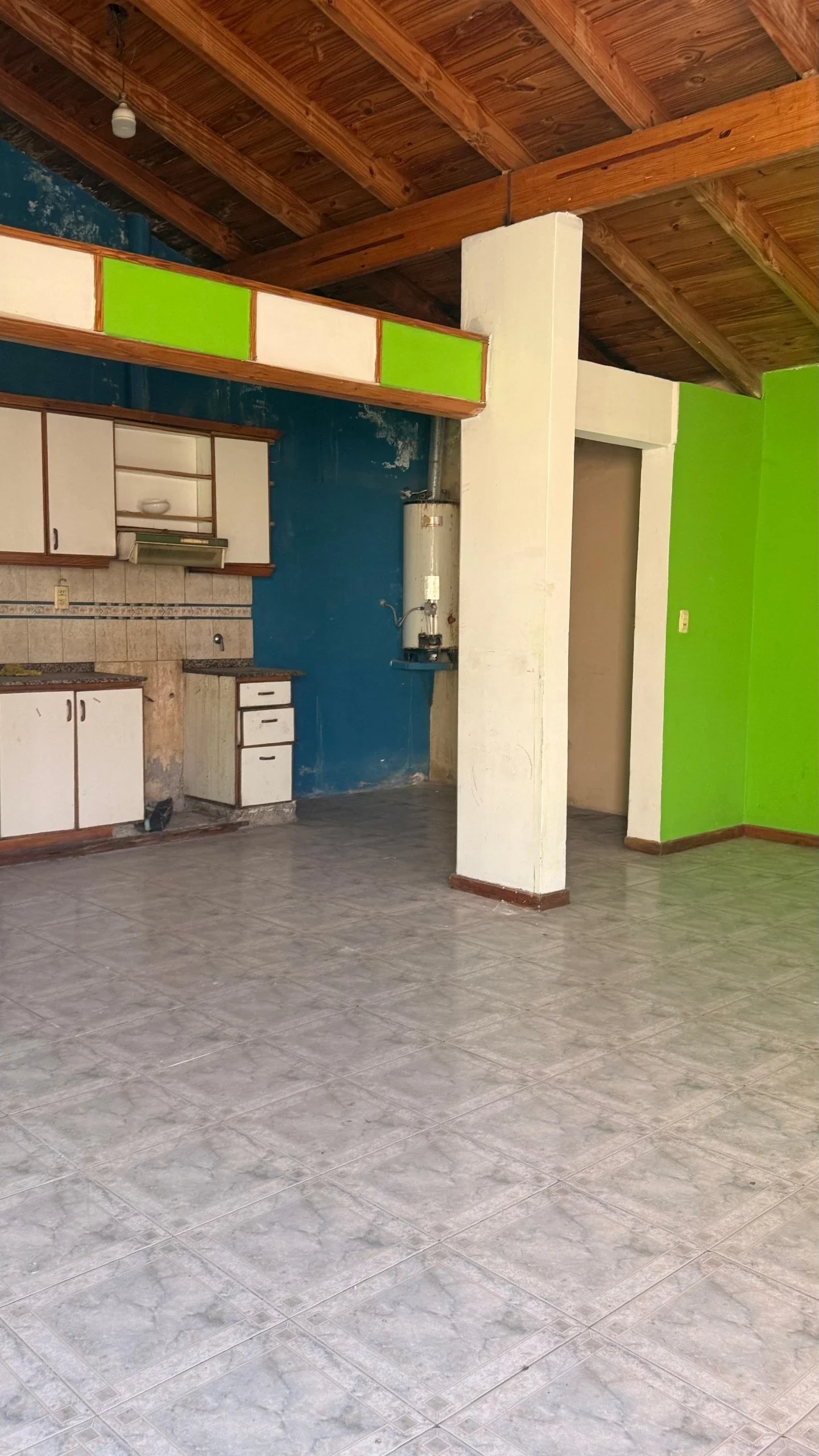 Casa en venta c/ cochera en El Challao - Imagen 2